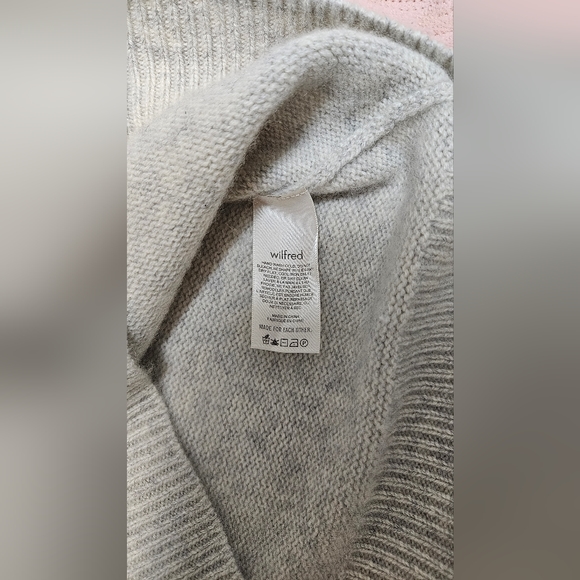 Aritzia Wilfred Cashmere Sweater Sz L - Picture 8 of 9